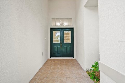 House in Tampa, Florida 4 bedrooms, 209.22 sq.m. № 1833214 - photo 2