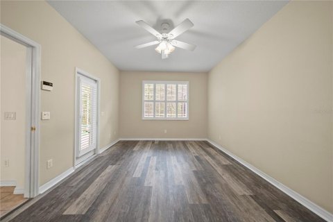 House in Tampa, Florida 4 bedrooms, 209.22 sq.m. № 1833214 - photo 12