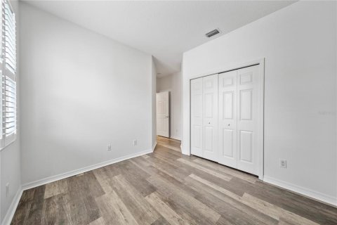 House in Tampa, Florida 4 bedrooms, 209.22 sq.m. № 1833214 - photo 18