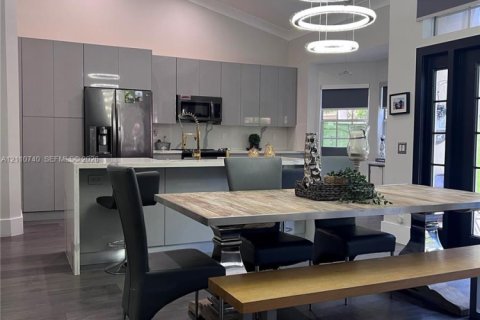 Casa en venta en Weston, Florida, 3 dormitorios № 2427774 - foto 4