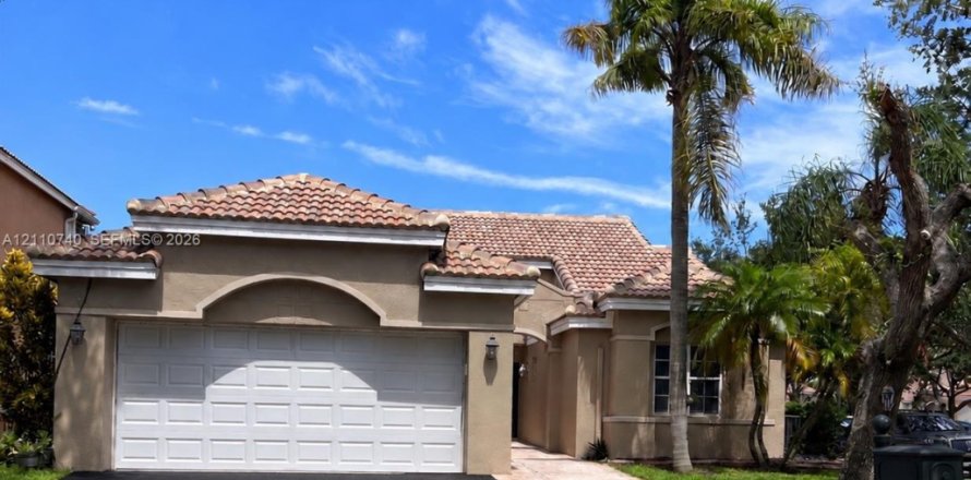 Casa en Weston, Florida 3 dormitorios № 2427774