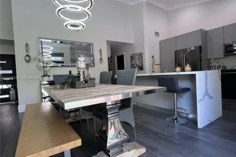 Casa en venta en Weston, Florida, 3 dormitorios № 2427774 - foto 8