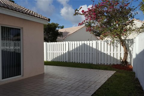 Villa ou maison à louer à Weston, Floride: 3 chambres, 125.7 m2 № 2003742 - photo 23
