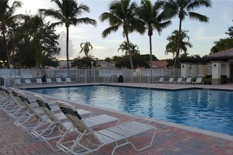 Villa ou maison à louer à Weston, Floride: 3 chambres, 125.7 m2 № 2003742 - photo 29