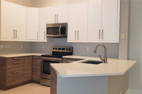 Villa ou maison à louer à Weston, Floride: 3 chambres, 125.7 m2 № 2003742 - photo 3