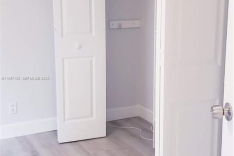 Villa ou maison à louer à Weston, Floride: 3 chambres, 125.7 m2 № 2003742 - photo 21