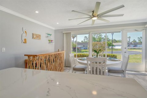 Condo in Sarasota, Florida, 2 bedrooms  № 1618421 - photo 15