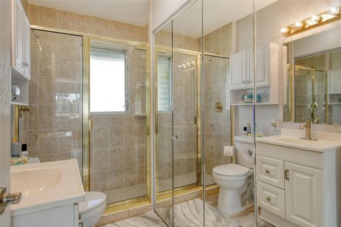 Condo in Sarasota, Florida, 2 bedrooms  № 1618421 - photo 28