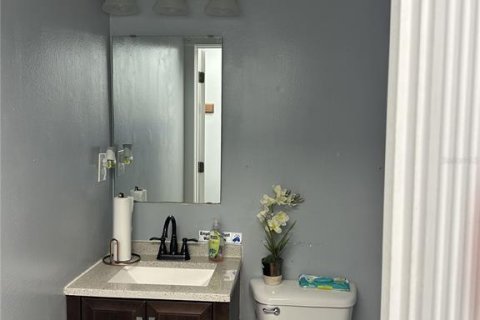 Propiedad comercial en venta en Kissimmee, Florida, 67.82 m2 № 2239431 - foto 6