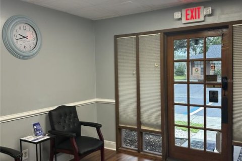 Propiedad comercial en venta en Kissimmee, Florida, 67.82 m2 № 2239431 - foto 11
