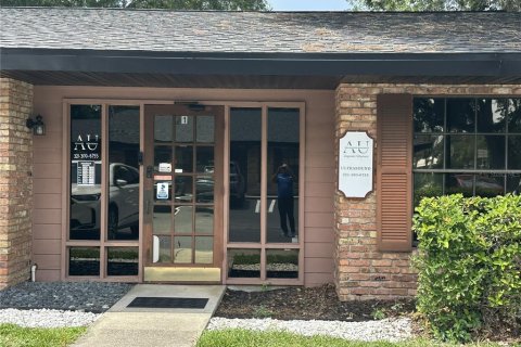 Commercial property in Kissimmee, Florida 67.82 sq.m. № 2239431