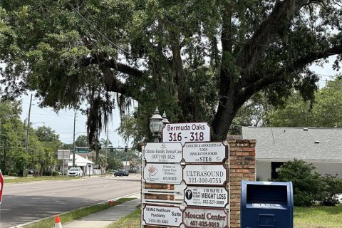 Propiedad comercial en venta en Kissimmee, Florida, 67.82 m2 № 2239431 - foto 3