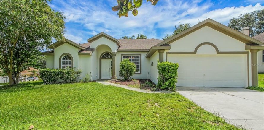 Villa ou maison à Leesburg, Floride 3 chambres, 147.25 m2 № 1899100