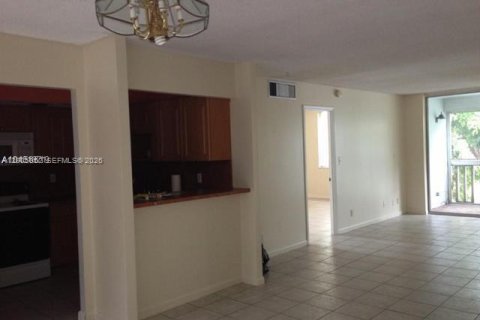 Copropriété à vendre à Lauderhill, Floride: 2 chambres, 110 m2 № 2090169 - photo 11