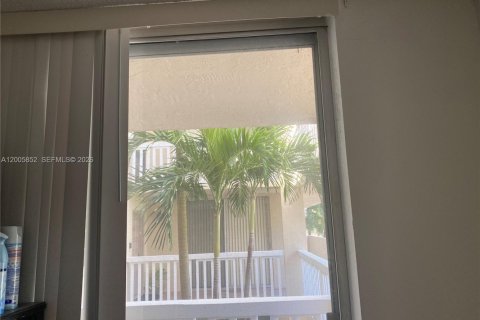 Copropriété à vendre à Lauderhill, Floride: 2 chambres, 110 m2 № 2090169 - photo 27