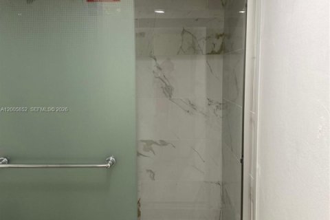 Copropriété à vendre à Lauderhill, Floride: 2 chambres, 110 m2 № 2090169 - photo 15