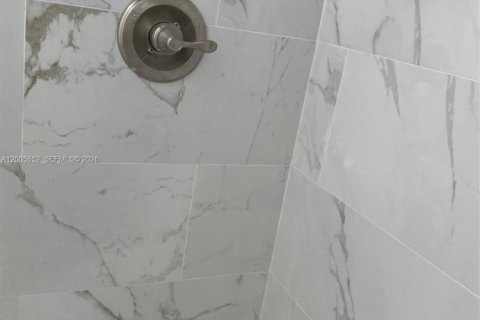 Copropriété à vendre à Lauderhill, Floride: 2 chambres, 110 m2 № 2090169 - photo 14