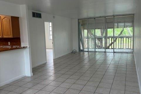 Condo à Lauderhill, Floride, 2 chambres  № 2090169