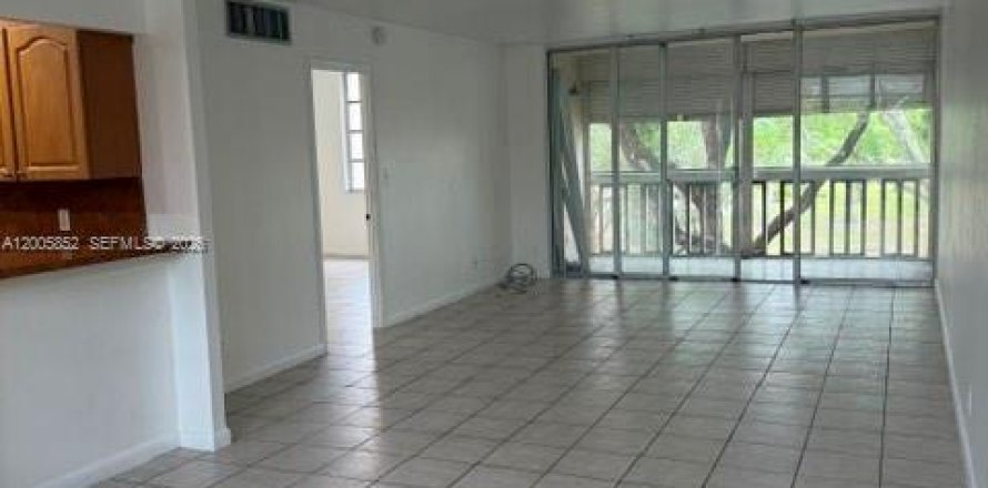 Condo à Lauderhill, Floride, 2 chambres № 2090169