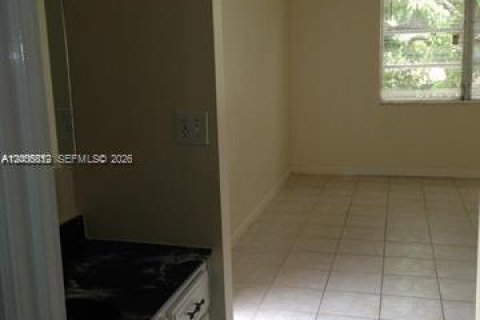 Copropriété à vendre à Lauderhill, Floride: 2 chambres, 110 m2 № 2090169 - photo 10
