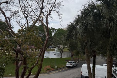 Copropriété à vendre à Lauderhill, Floride: 2 chambres, 110 m2 № 2090169 - photo 5