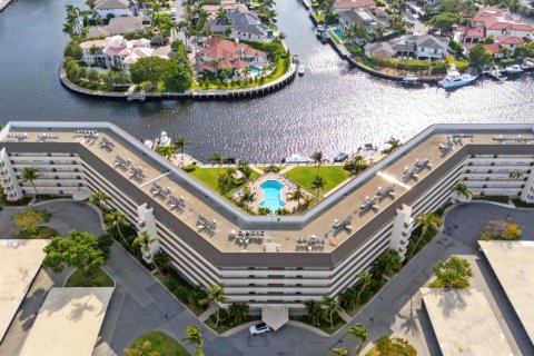 Condominio en venta en Deerfield Beach, Florida, 2 dormitorios, 93.09 m2 № 2146835 - foto 25