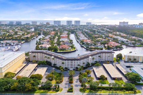 Condominio en venta en Deerfield Beach, Florida, 2 dormitorios, 93.09 m2 № 2146835 - foto 24