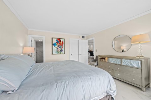 Condominio en venta en Deerfield Beach, Florida, 2 dormitorios, 93.09 m2 № 2146835 - foto 18