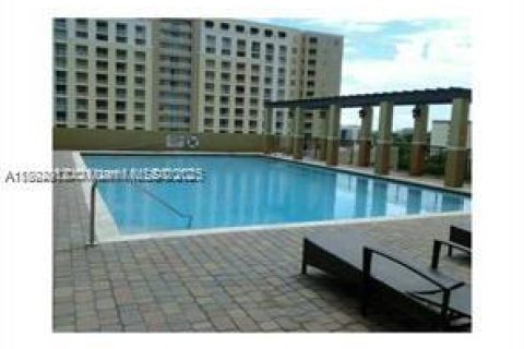 Copropriété à louer à Miami, Floride: 1 chambre, 69.12 m2 № 1946434 - photo 11