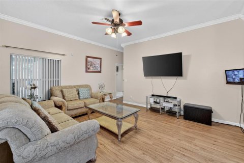 Casa en venta en Brandon, Florida, 3 dormitorios, 144.28 m2 № 1904077 - foto 24