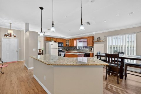 Casa en venta en Brandon, Florida, 3 dormitorios, 144.28 m2 № 1904077 - foto 12