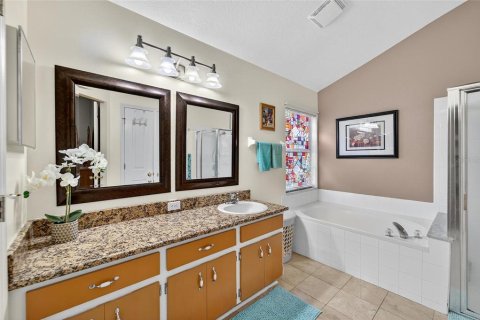 Casa en venta en Brandon, Florida, 3 dormitorios, 144.28 m2 № 1904077 - foto 30