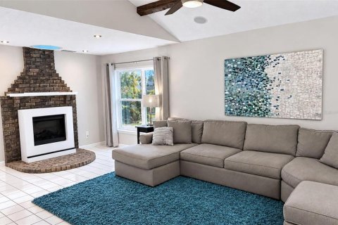 Villa ou maison à vendre à Palm Coast, Floride: 4 chambres, 266.63 m2 № 2410671 - photo 5