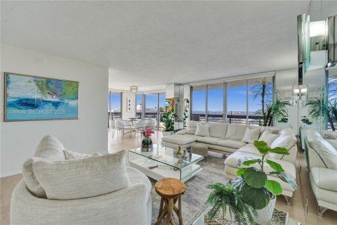 Condominio en alquiler en Aventura, Florida, 3 dormitorios, 159.23 m2 № 2054814 - foto 5