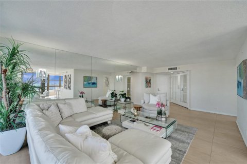 Condominio en alquiler en Aventura, Florida, 3 dormitorios, 159.23 m2 № 2054814 - foto 22