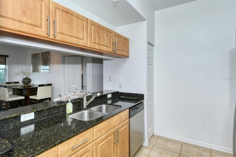 Copropriété à louer à Sarasota, Floride: 2 chambres, 100.71 m2 № 1251719 - photo 13