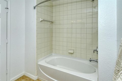 Copropriété à louer à Sarasota, Floride: 2 chambres, 100.71 m2 № 1251719 - photo 28