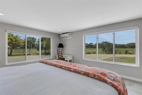House in Sarasota, Florida 4 bedrooms, 198.07 sq.m. № 1747419 - photo 18