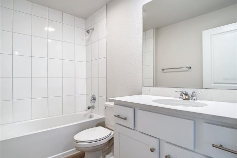Commercial property in Cape Coral, Florida 4 bedrooms, 209.4 sq.m. № 1912810 - photo 10