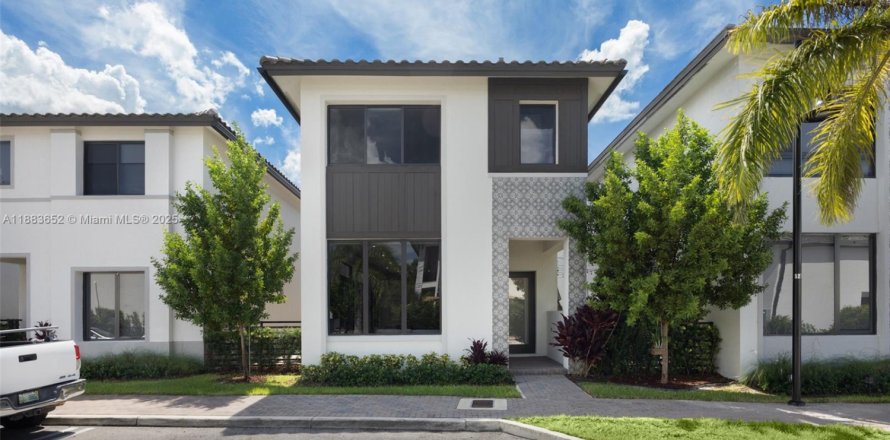 Villa ou maison à Doral, Floride 4 chambres, 223.89 m2 № 1933201