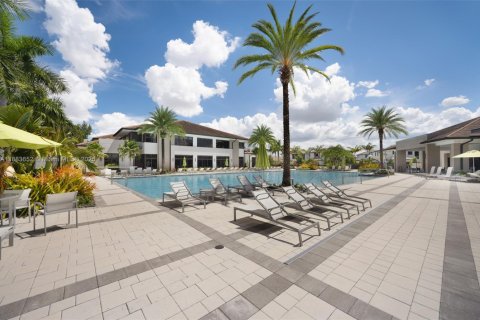 Villa ou maison à vendre à Doral, Floride: 4 chambres, 223.89 m2 № 1933201 - photo 24