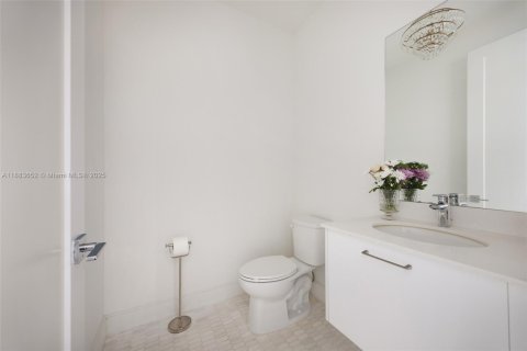 Villa ou maison à vendre à Doral, Floride: 4 chambres, 223.89 m2 № 1933201 - photo 16