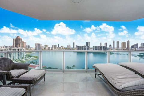 Copropriété à louer à Aventura, Floride: 4 chambres, 328.22 m2 № 2385306 - photo 22
