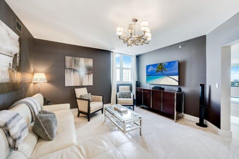 Copropriété à louer à Aventura, Floride: 4 chambres, 328.22 m2 № 2385306 - photo 7