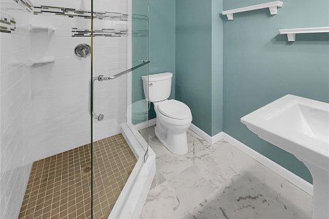 Adosado en venta en Tampa, Florida, 3 dormitorios, 185.15 m2 № 1580360 - foto 17