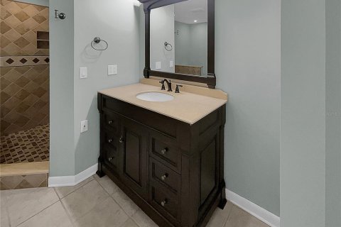 Adosado en venta en Tampa, Florida, 3 dormitorios, 185.15 m2 № 1580360 - foto 18
