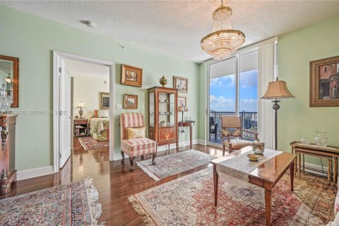 Condominio en alquiler en Miami, Florida, 1 dormitorio, 75.62 m2 № 1991161 - foto 7