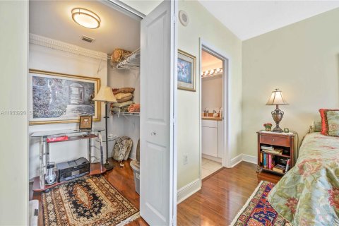 Condominio en alquiler en Miami, Florida, 1 dormitorio, 75.62 m2 № 1991161 - foto 18