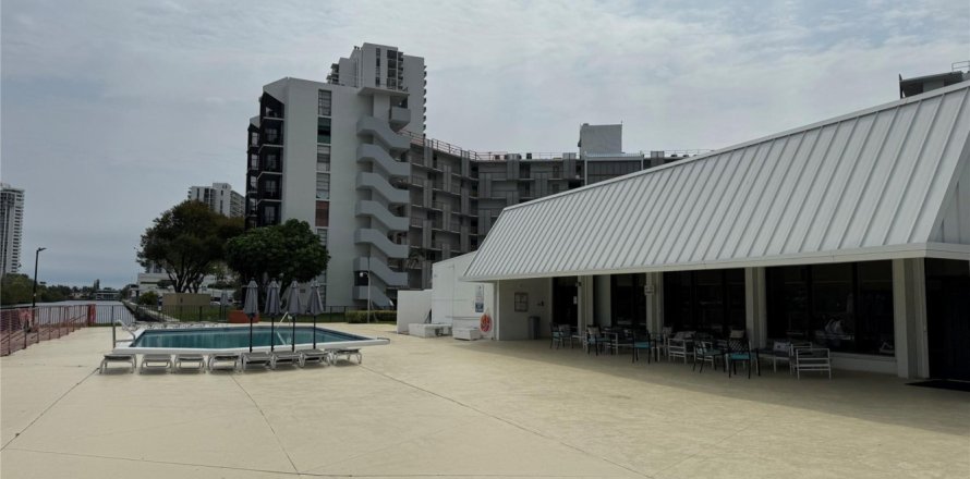 Condominio en Miami, Florida, 2 dormitorios № 1100852