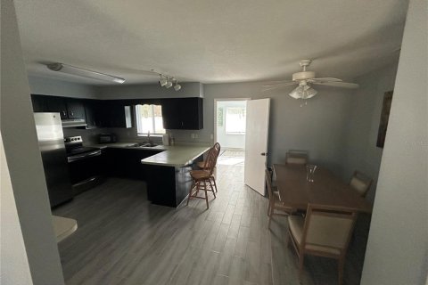 House in Dunnellon, Florida 2 bedrooms, 103.21 sq.m. № 2226928 - photo 7